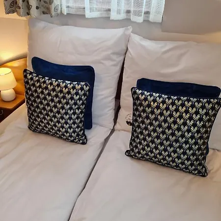 Za Gorami Za Lasami 3*