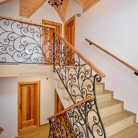 Za Gorami Za Lasami Bed & Breakfast