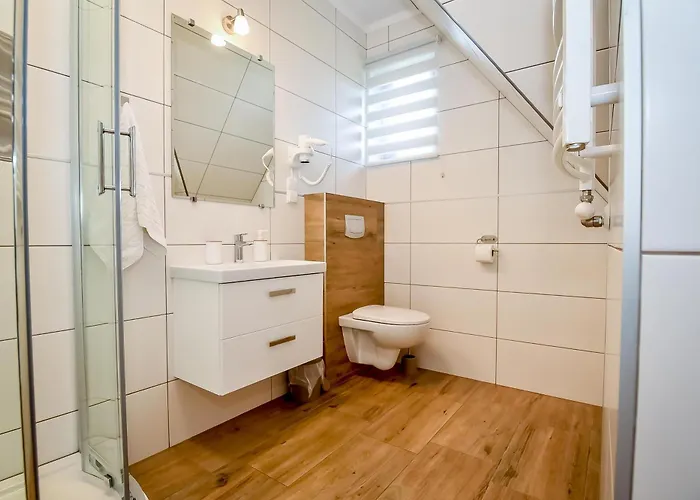 Za Gorami Za Lasami 3*