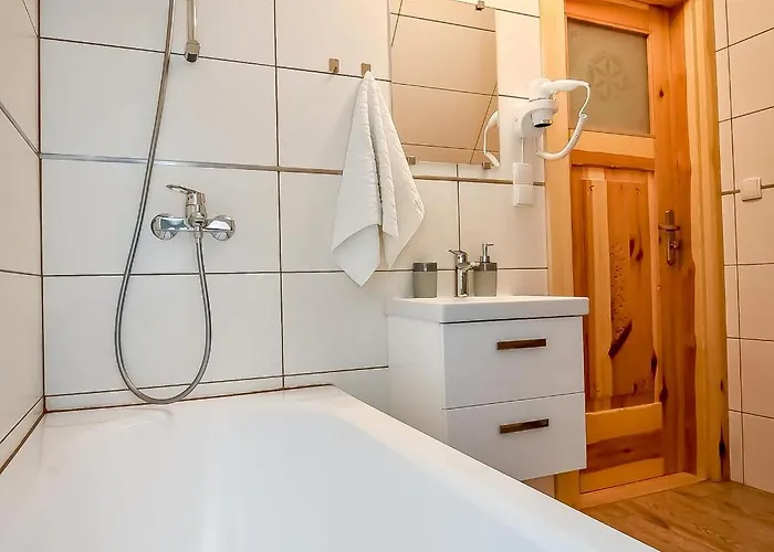 Za Gorami Za Lasami Bed & Breakfast 3*